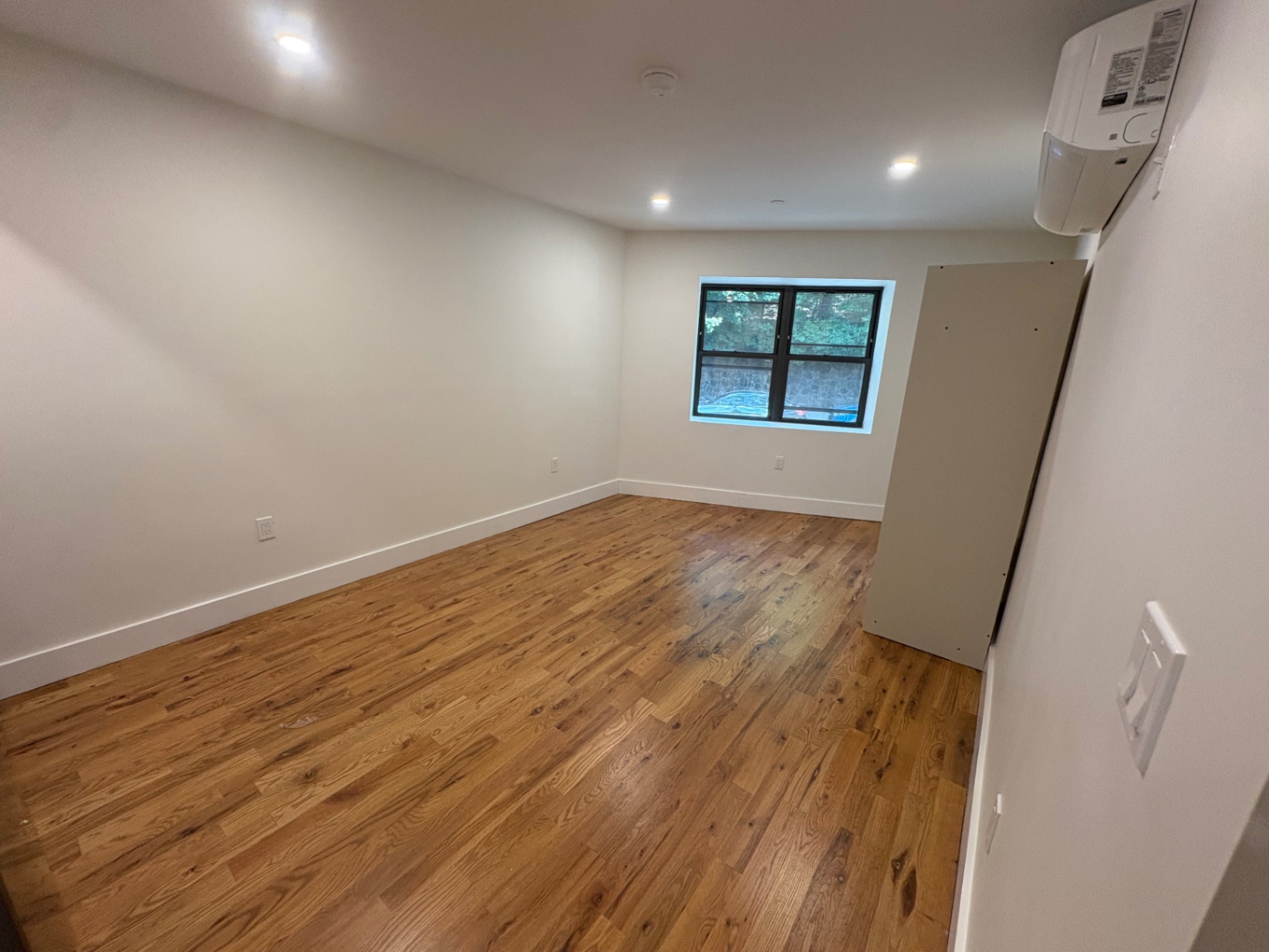 1469 Teller Ave - Image 1