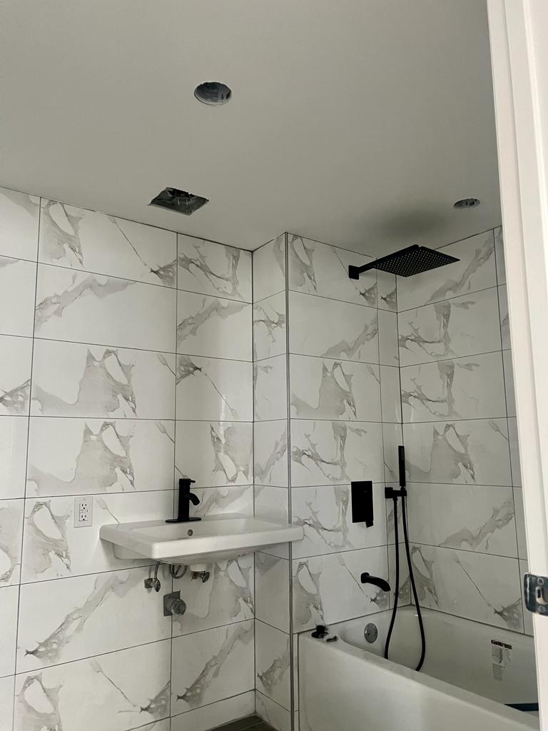 105 Beach 31St St - Image 1