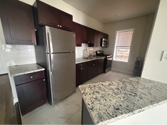 11 broadway - Image 1
