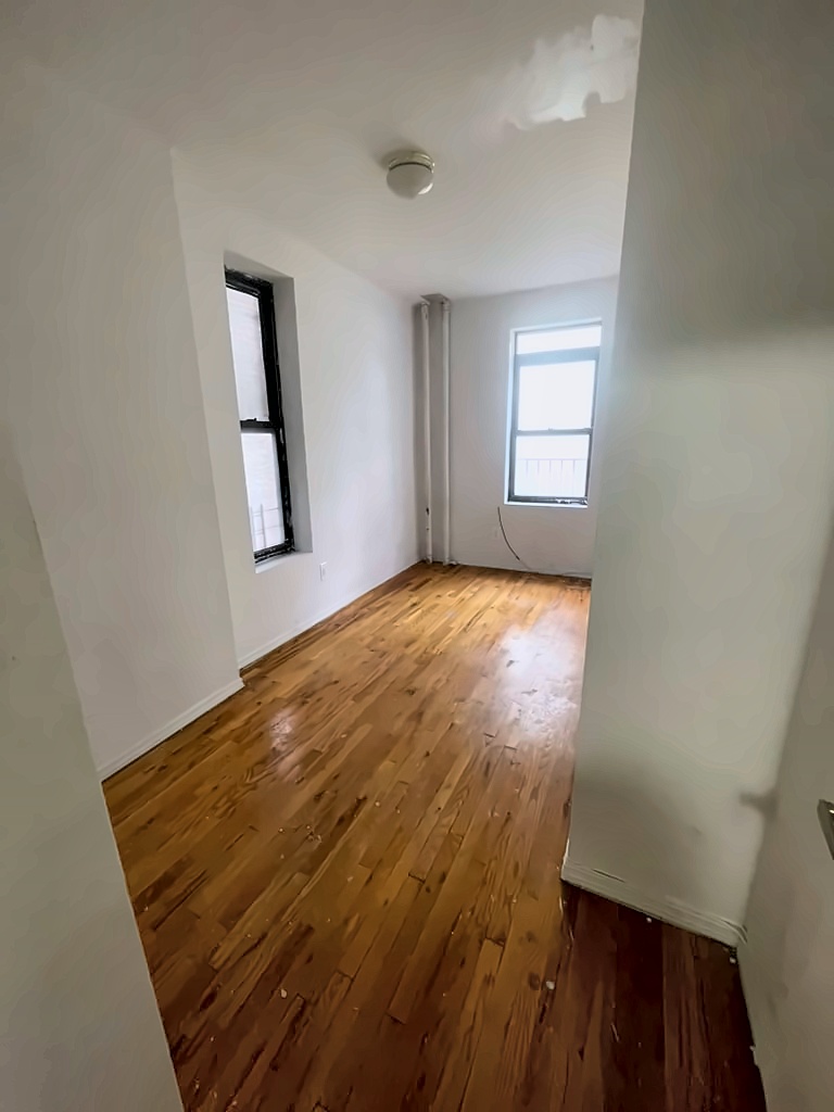 2304 7th Avenue - Image 1
