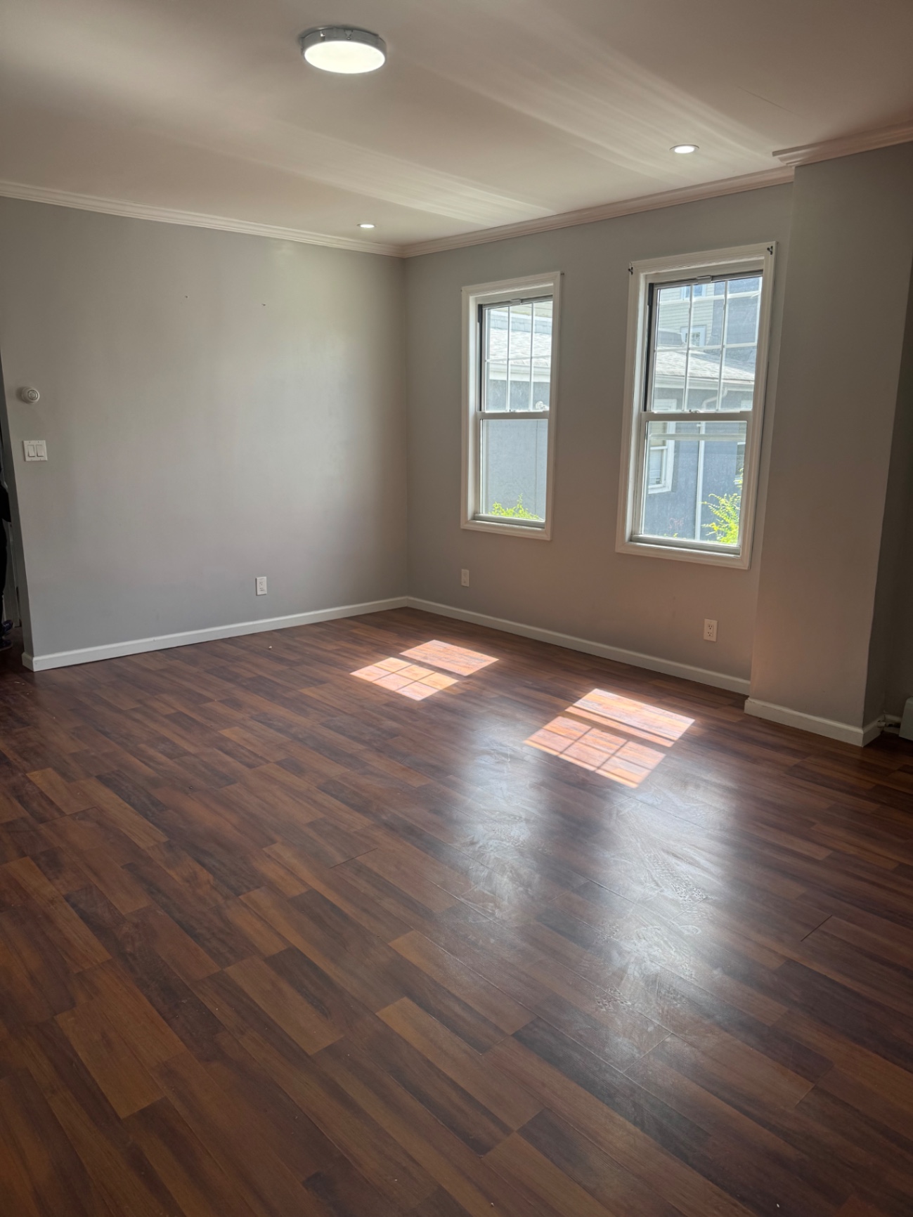 Seneca street - Image 1