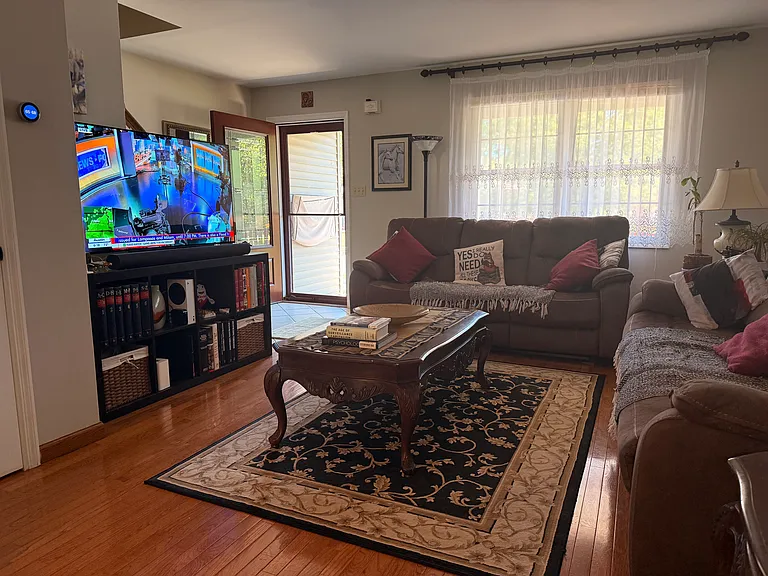 6100 Long Pond Dr - Image 1