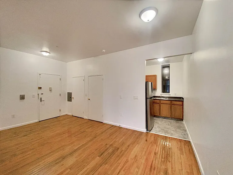 0BR apartment in Harlem
