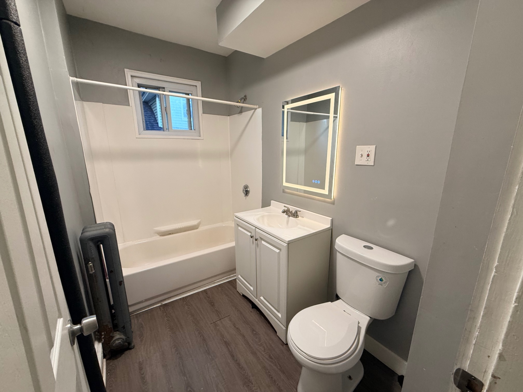 23 Leete St
