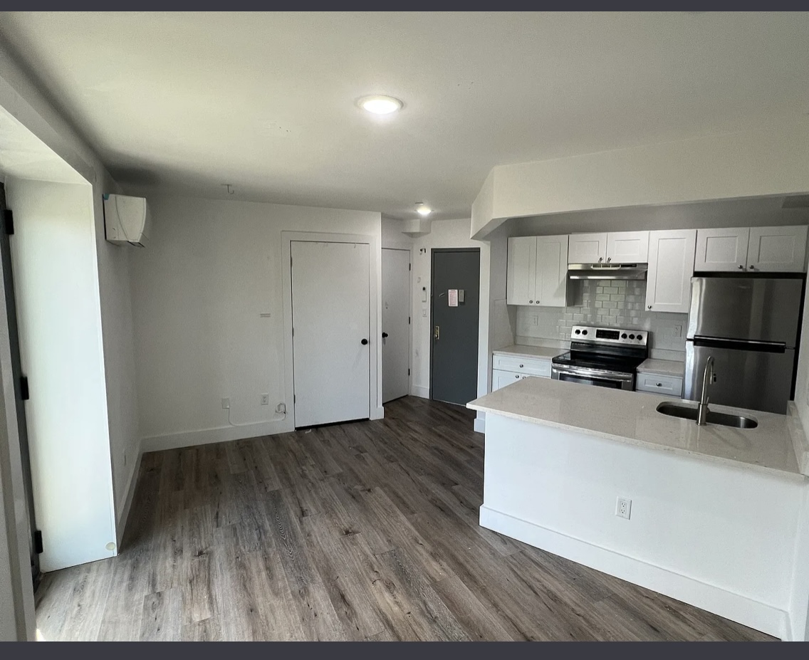 320 E Mosholu Pkwy S - Image 1