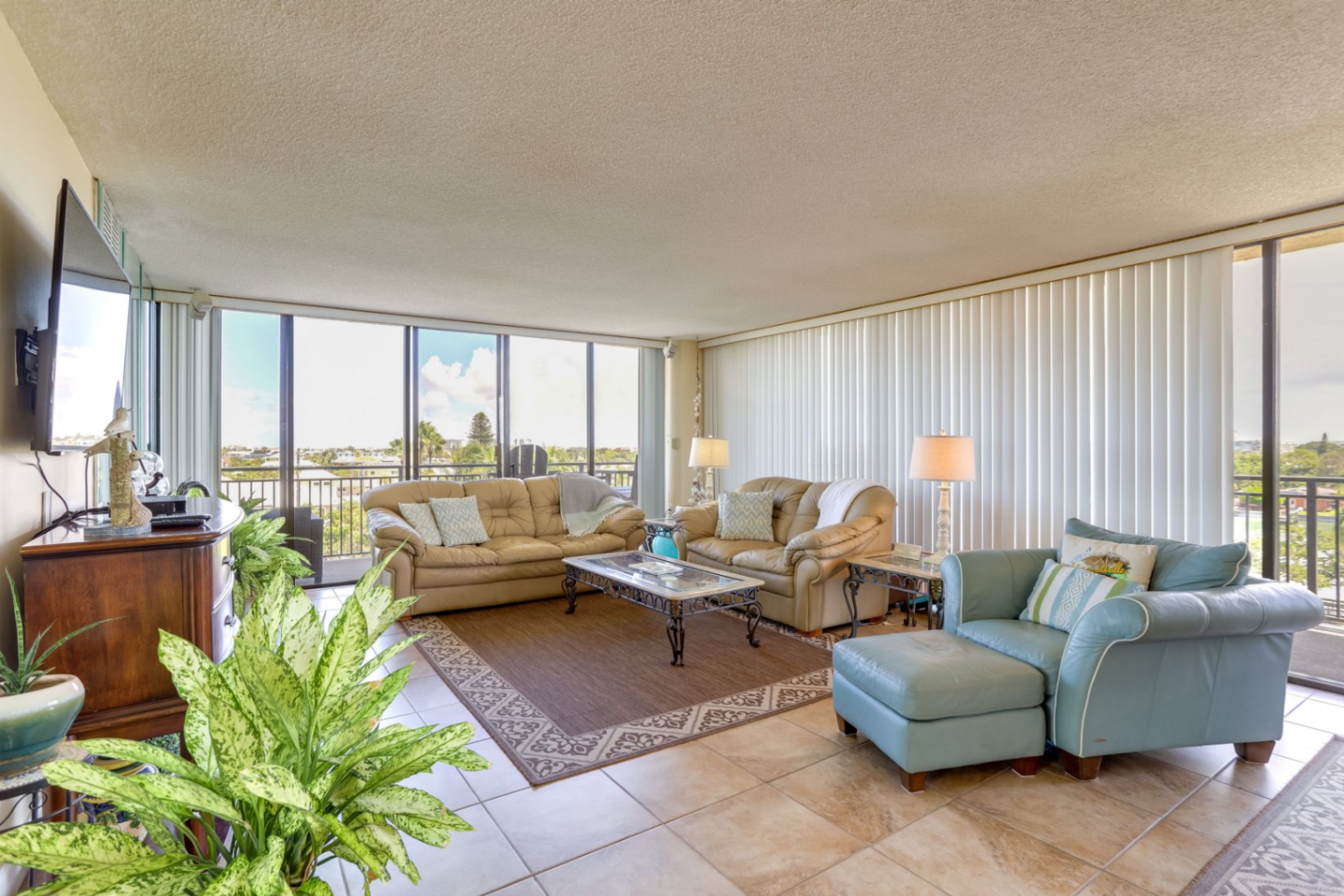 7600 BAYSHORE DR - Image 1