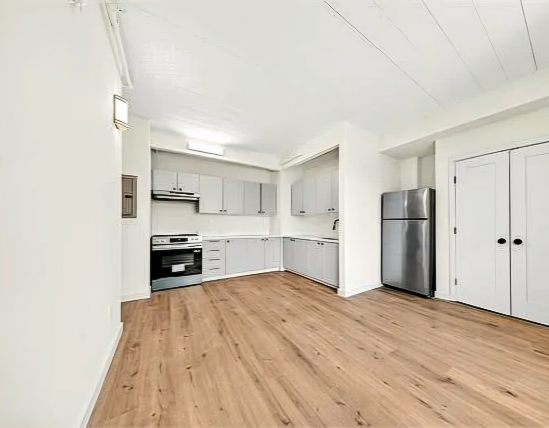 1824 Anthony Avenue - Image 1