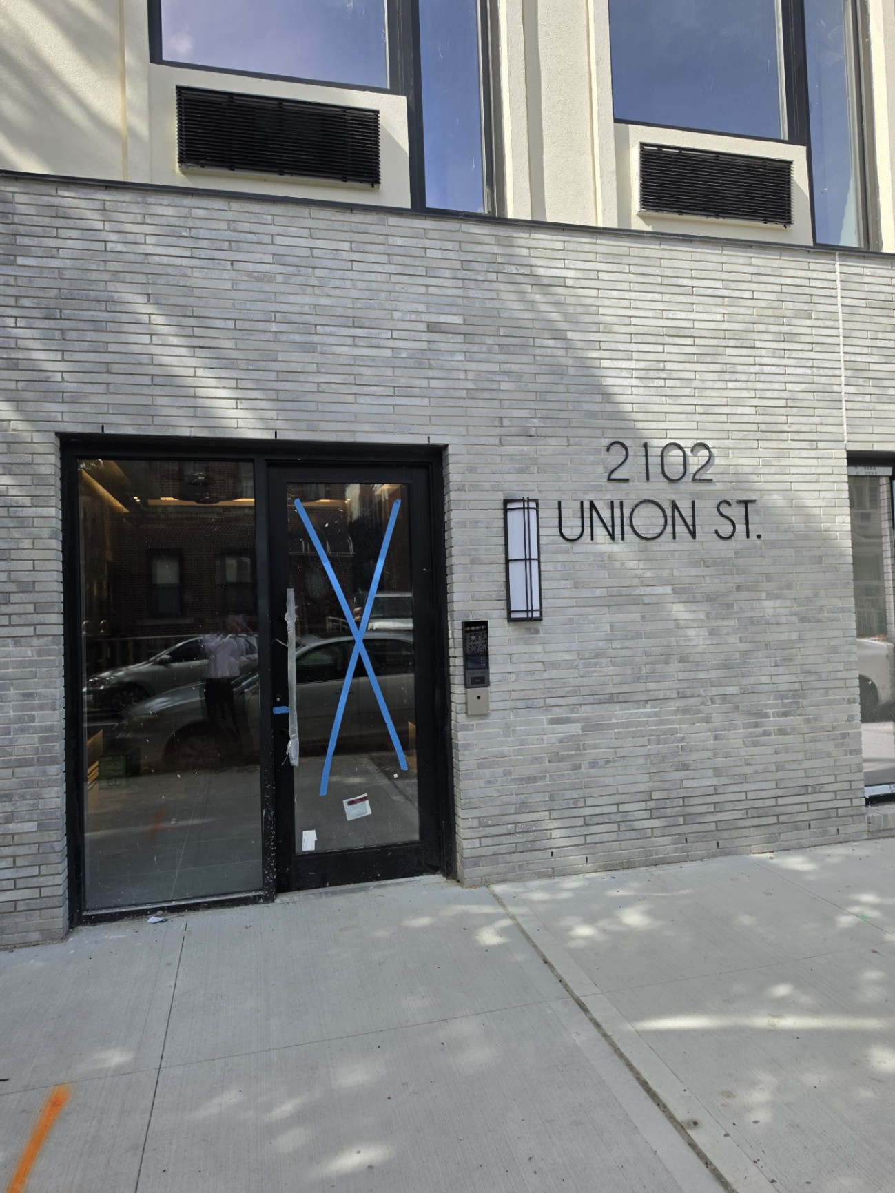 2102 union st - Image 1