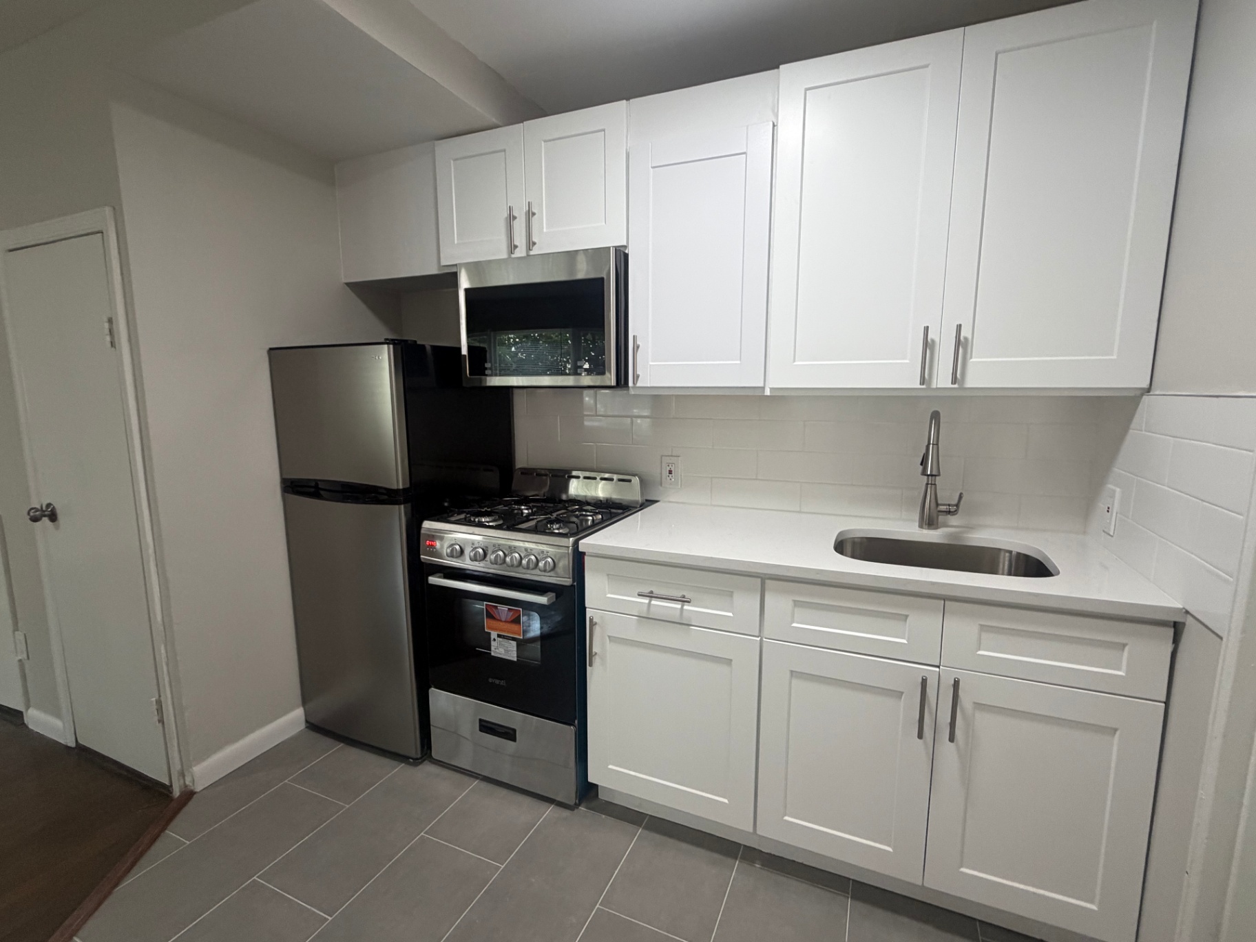 223 50th St - Image 1