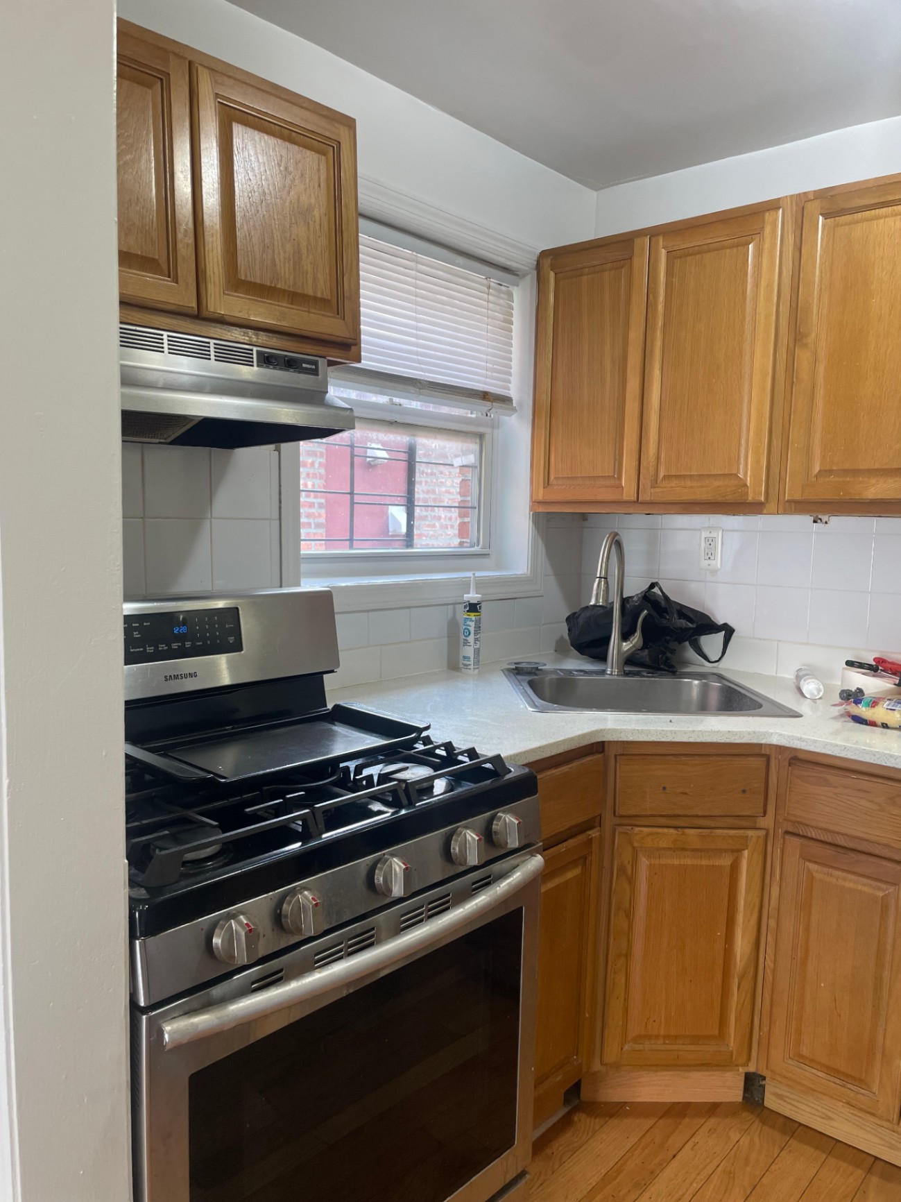 1700 Popham avenue - Image 1