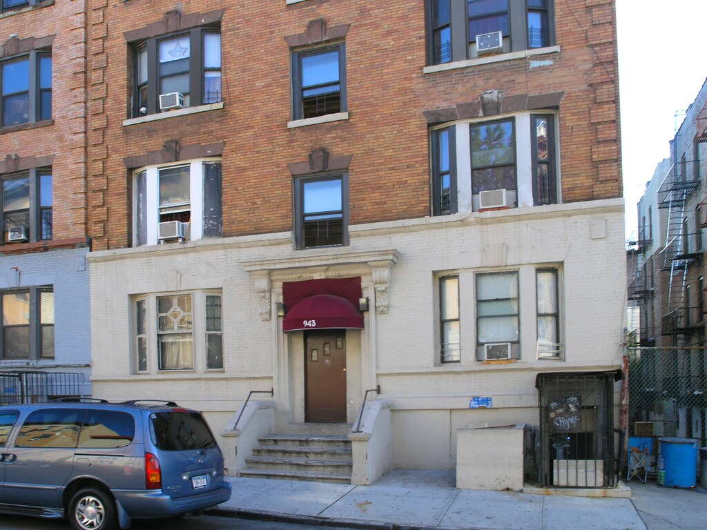 943 E 179th St Bronx, NY - Image 1