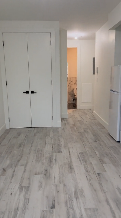 2309 Beaumont Ave - Image 1