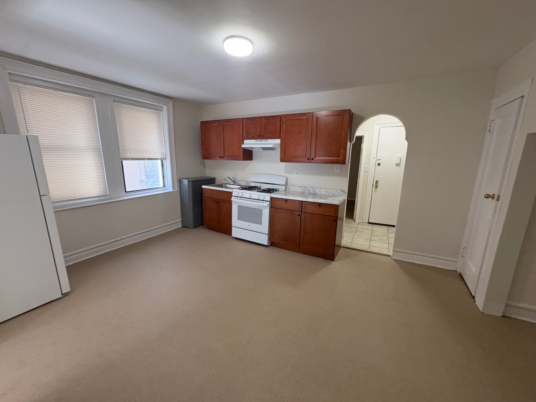 1264 Manor Avenue - Image 1
