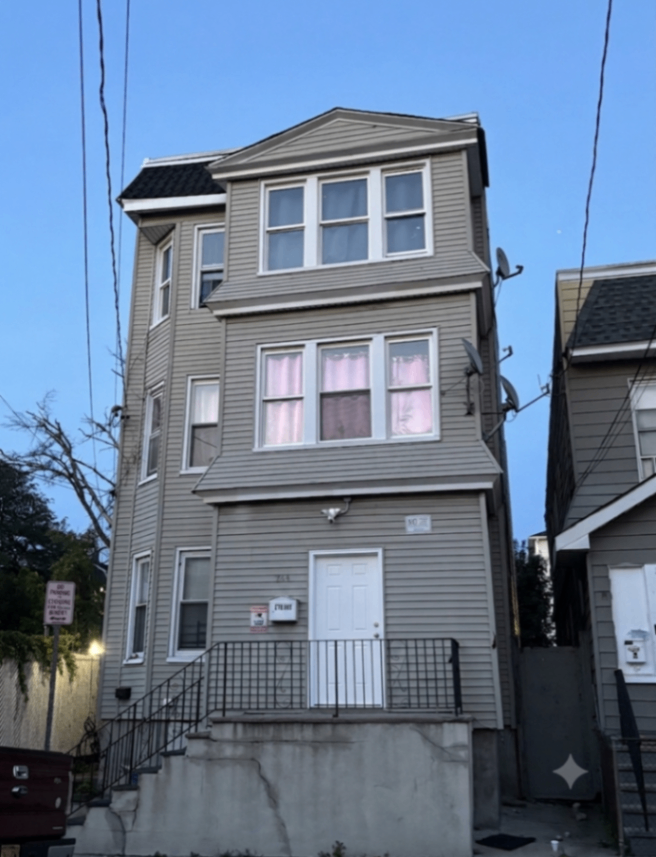 764 South 16th Street - Image 1