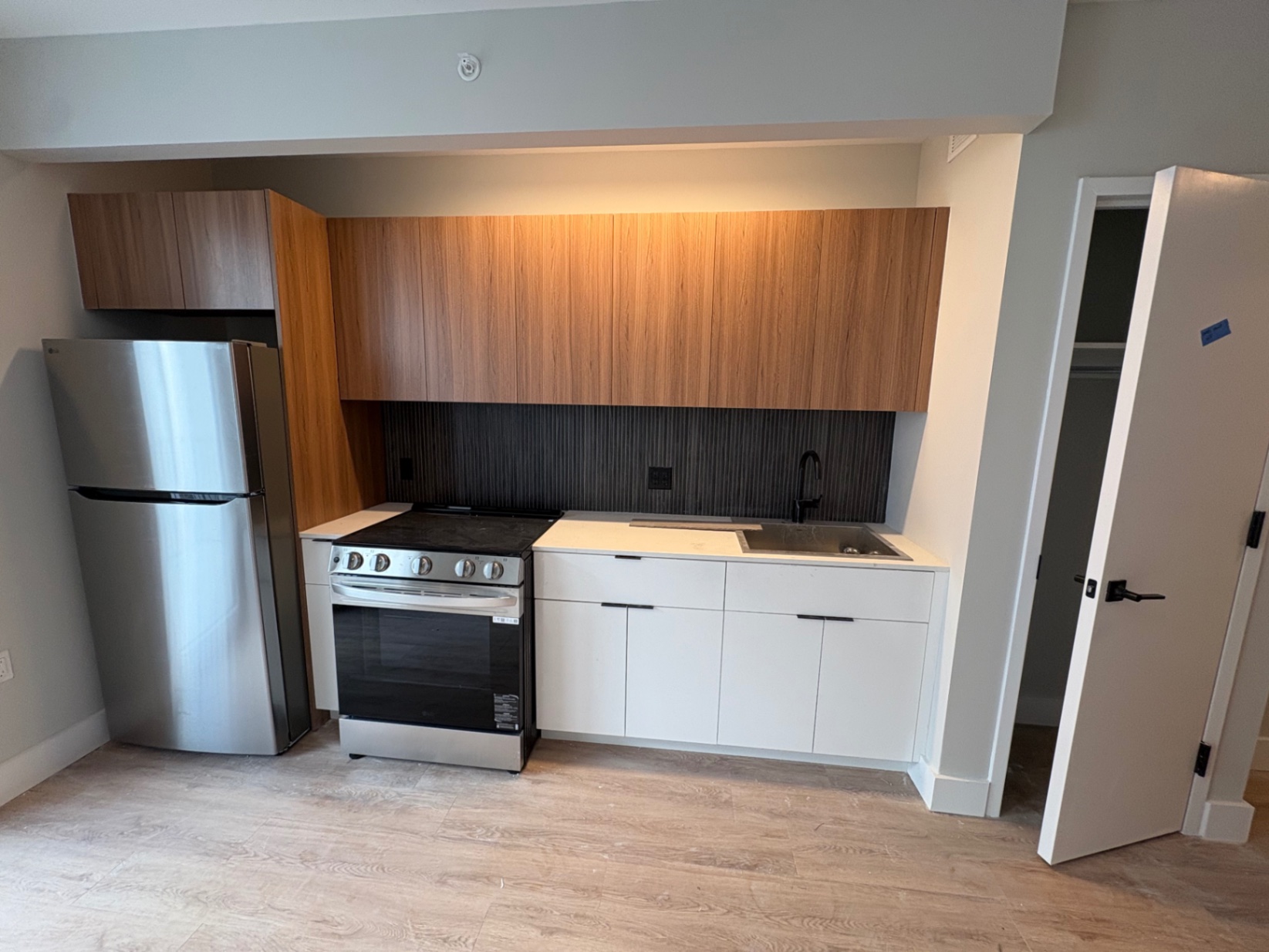 3846 Bailey Ave - Image 1