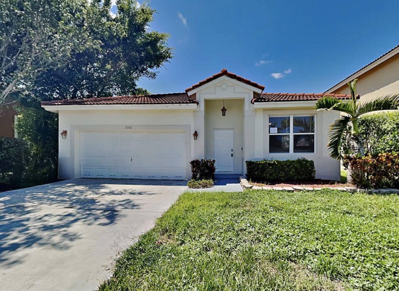 2266 SW 135th Ave