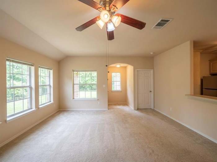 1995 Castle DrGarland, TX 75040